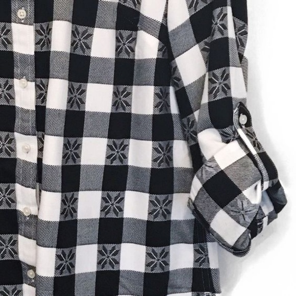 [Talbots] Buffalo Check Snowflake Button - Picture 3 of 5